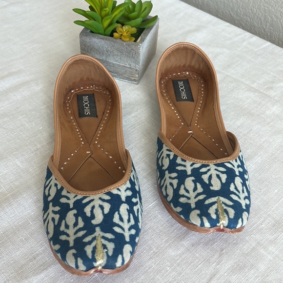 MOCHIIS Blue Handmade Slip-On Jutti Flats Size 36 - Picture 2 of 8